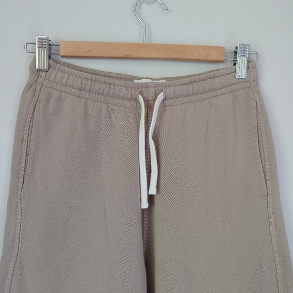 KOTN Terry Sweat Short Size XS Taupe - Picture 7 of 16